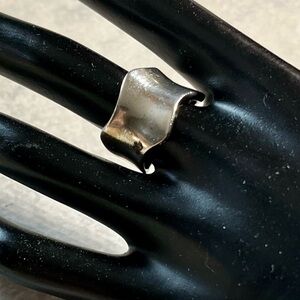 Vintage 925 Wavy Edge Ring